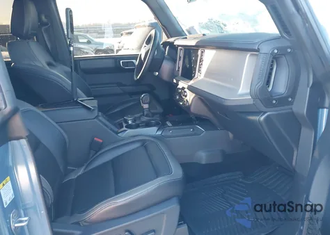 2025 Ford Bronco Outer Banks z USA, uszkodzony, nr VIN 1FMEE8BP0SLB28493